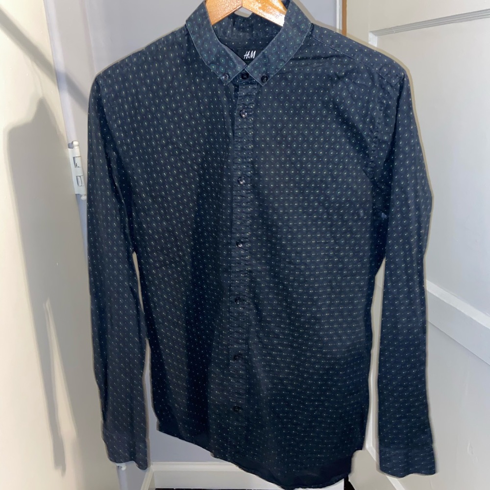 H&M button down shirt